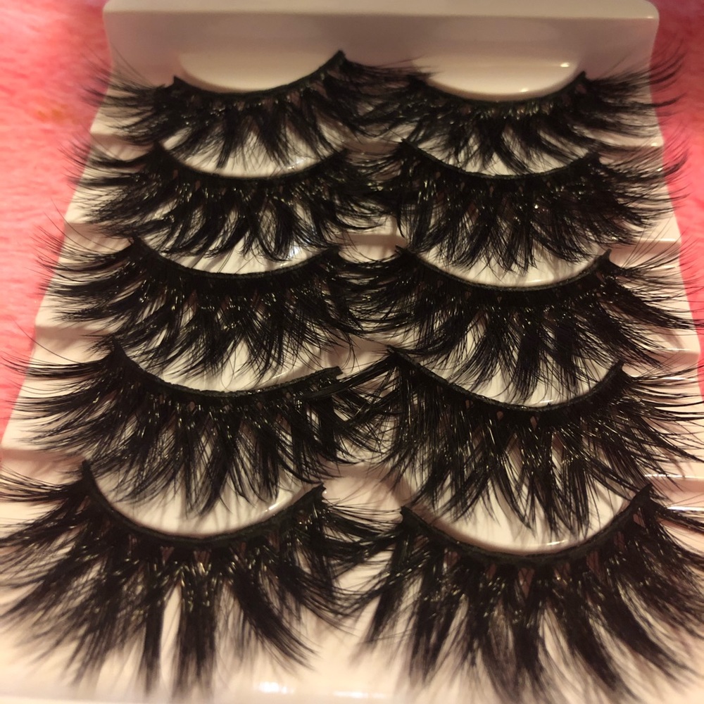 Mink eyelashes